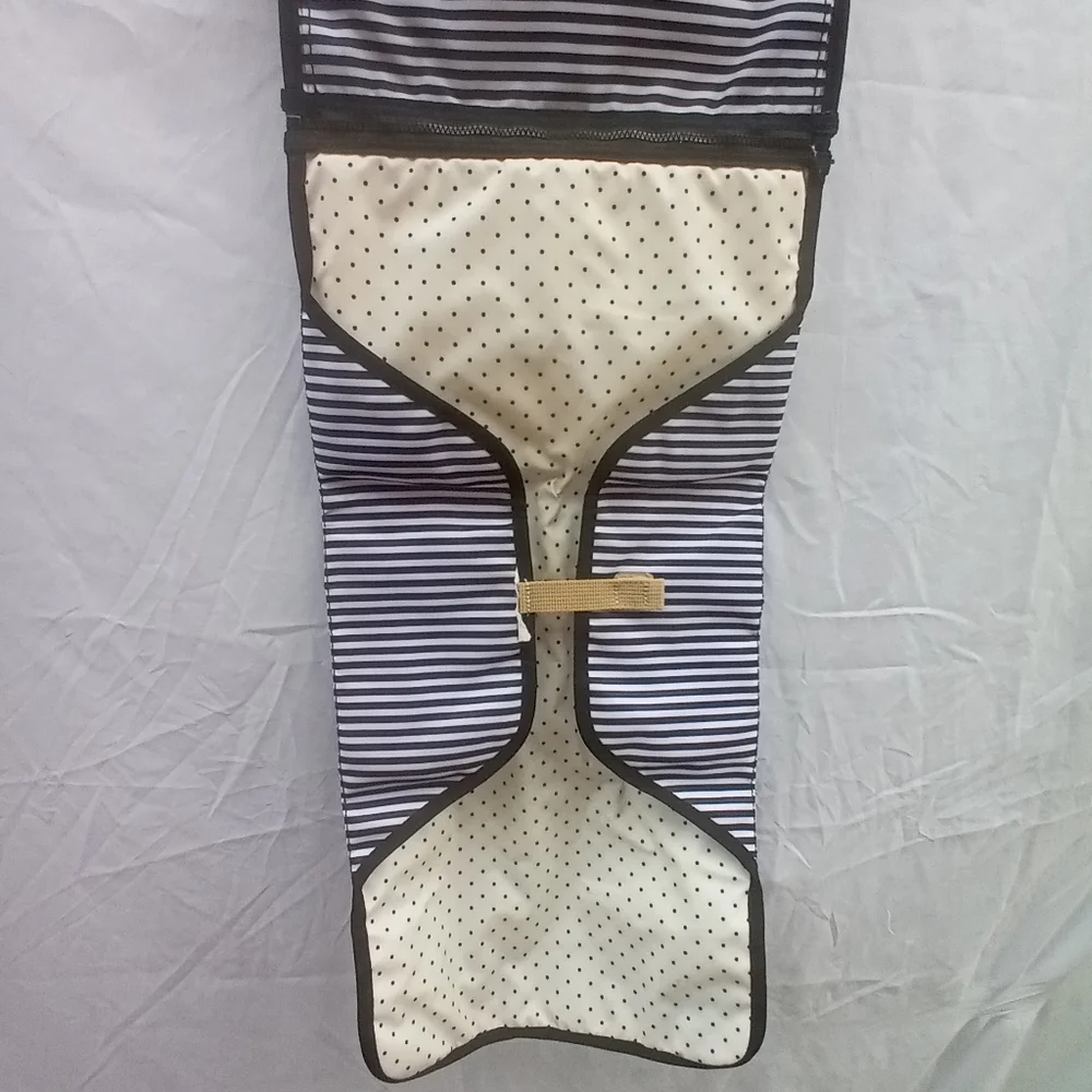 Skip Hop Portable Baby Changing Pad, Pronto, Black & White Stripe